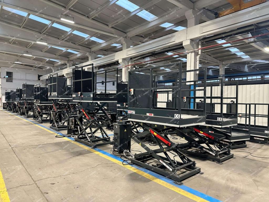 Waste Cart Lift Table (Garbage Lift) for Industrial Facilities