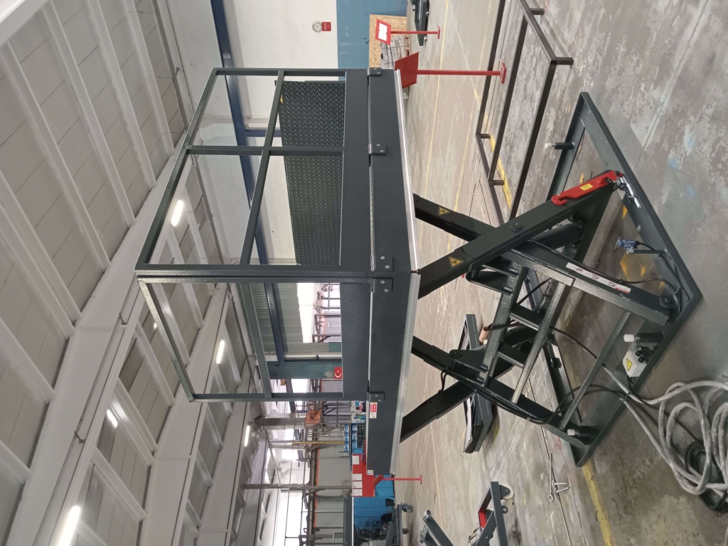 Lift Table with Manual Loading Lip – Ergonomic Loading Solution for Industrial Workflows